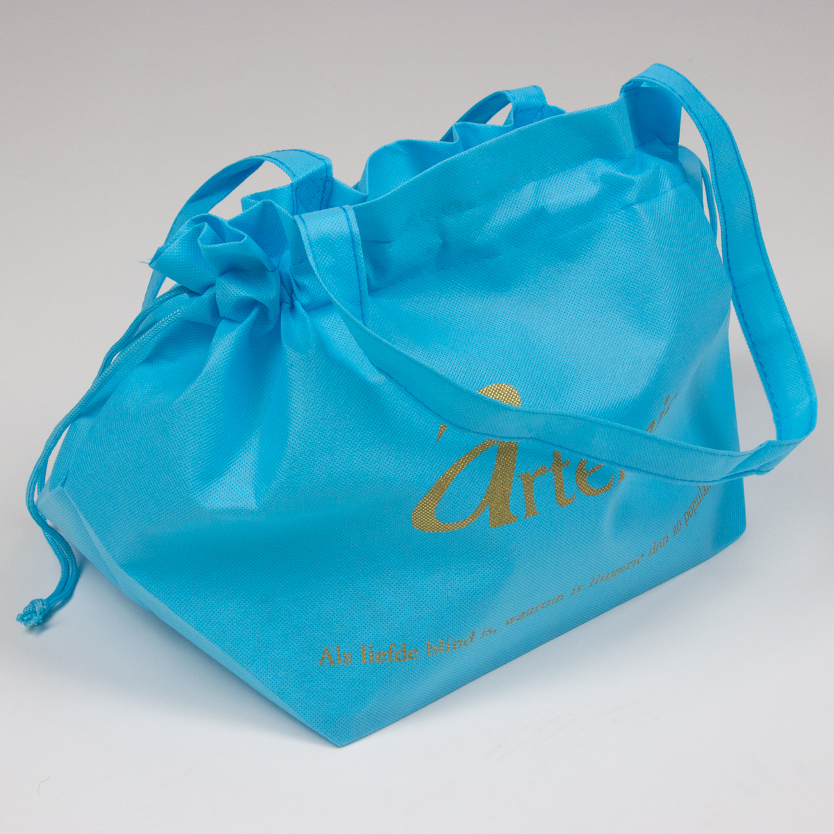 cadeautasjes-nonwoven-artemis