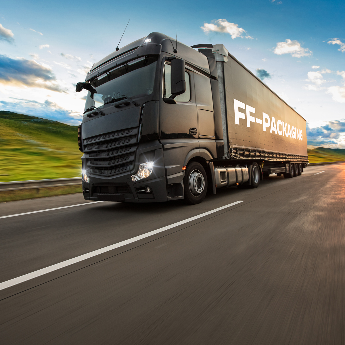 Logistiekpagina-vrachtwagenmetlogo