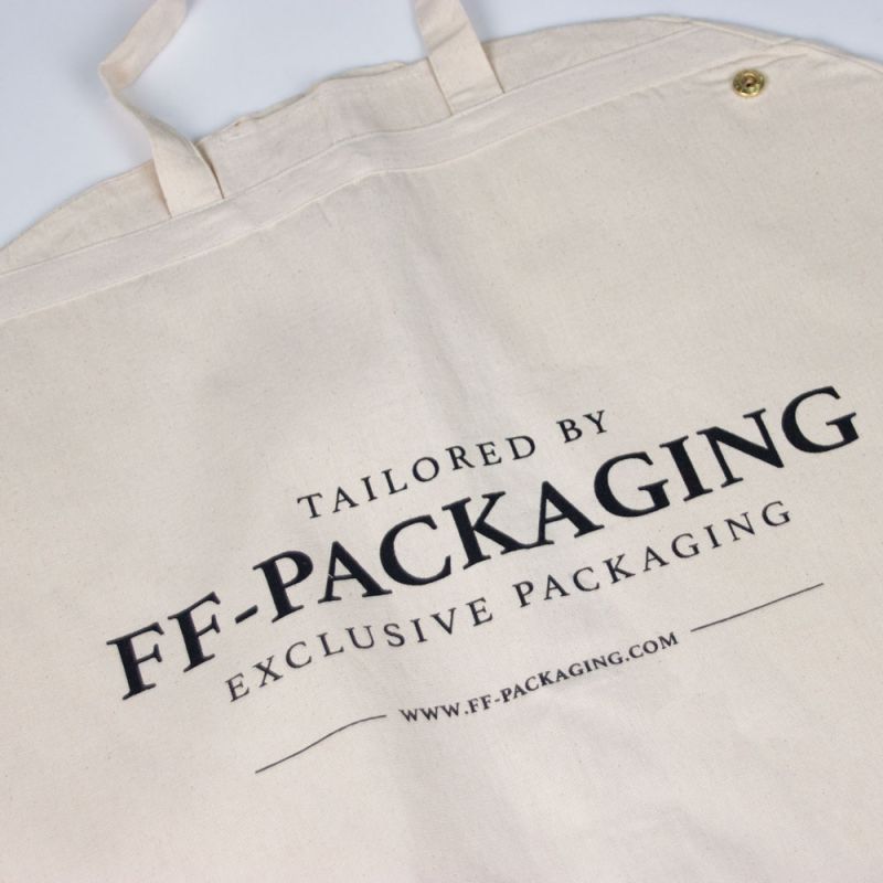 Kledinghoes-garmentbag-FFpackaging-detail-1-kopie