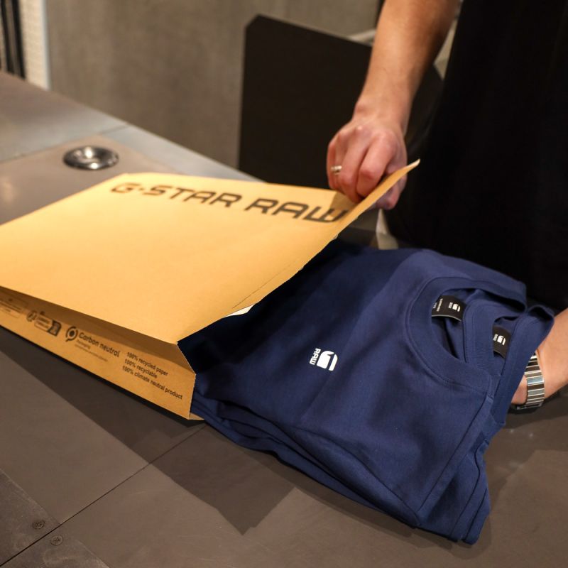 G-STAR-Shipping-Bag-handling